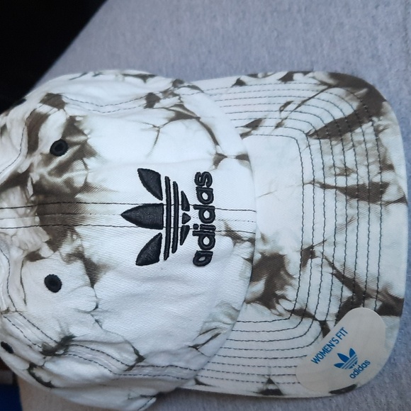 Last One Adidas Tie Dye Washed Colorways baseball Cap - Picture 6 of 10